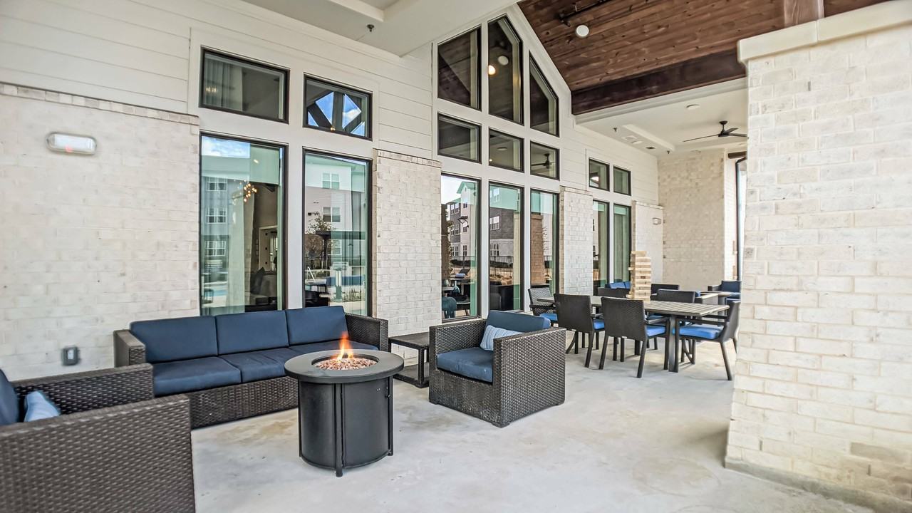 The Hightone - Photo 5 of 38