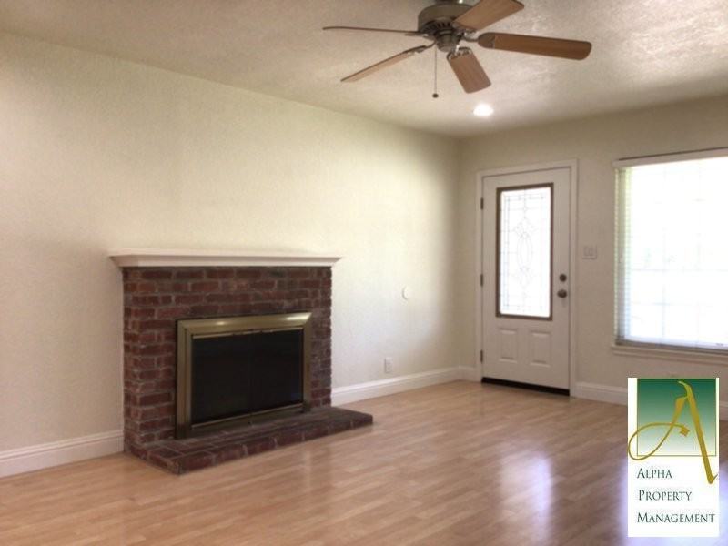 2216 Chase Dr - Photo 2 of 8