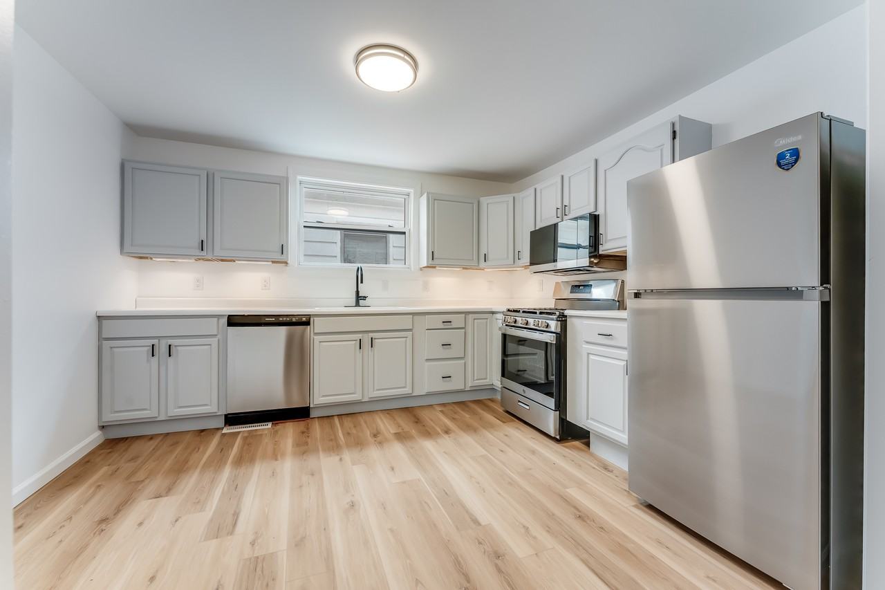 2112 Gould Ave #1 - Photo 2 of 30