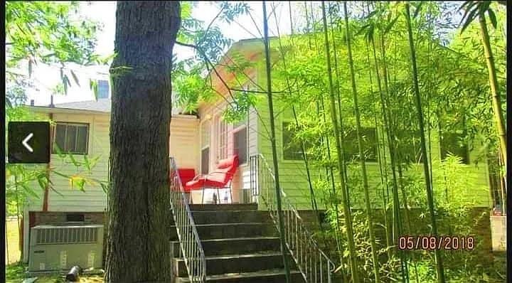 618 Montgomery St #B - Photo 4 of 5