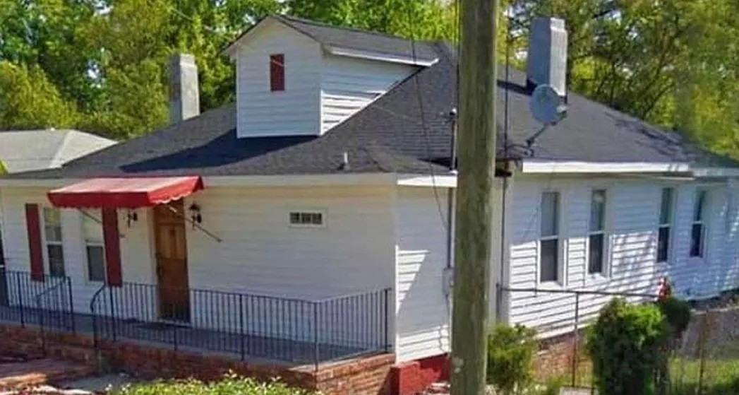 618 Montgomery St #B - Photo 5 of 5