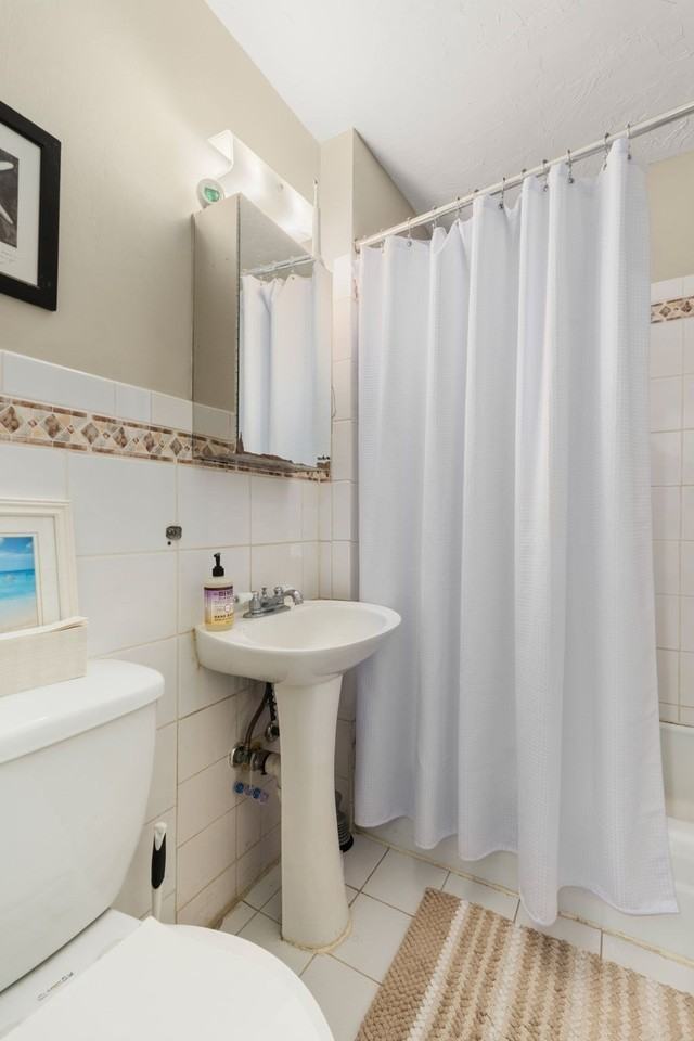 71 Oxford Ave #8 - Photo 7 of 10