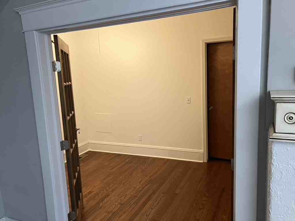 1304 S Houston Ave #A - Photo 5 of 15