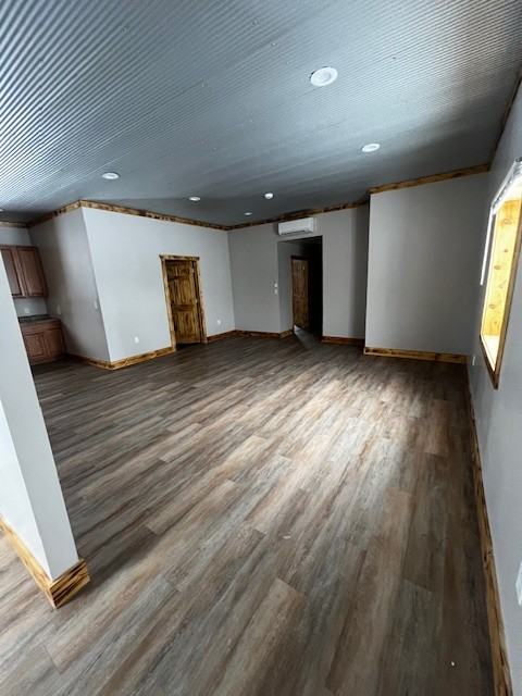 7551 Riverside Dr #1 - Photo 4 of 13