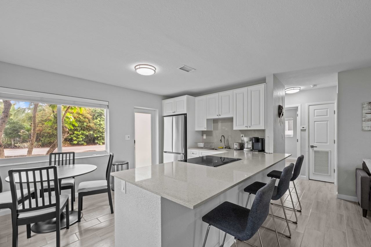 1007 Ne 9th Ct #NA - Photo 5 of 19