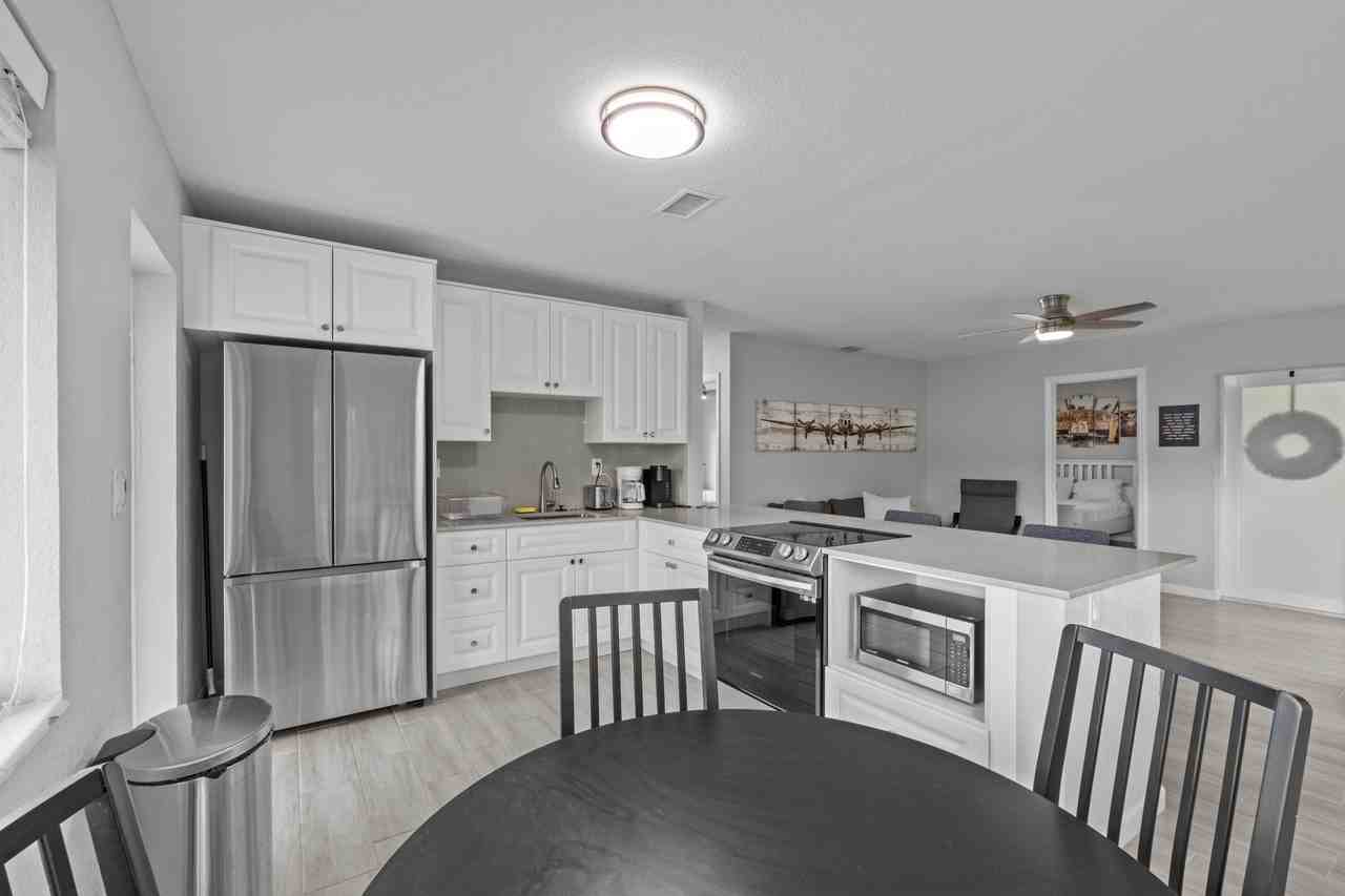 1007 Ne 9th Ct #NA - Photo 6 of 19