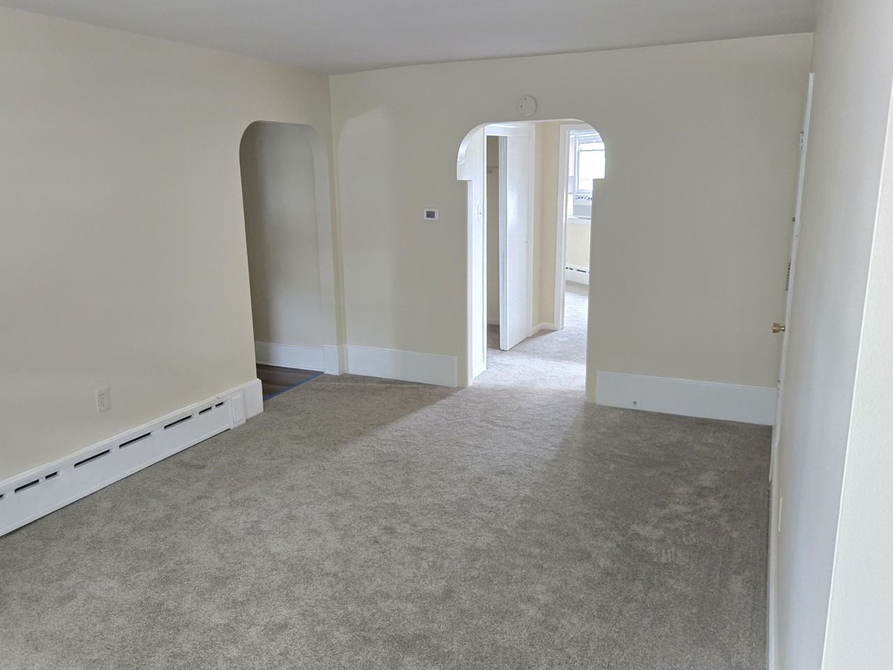 201 E 4th Ave - Photo 5 of 13