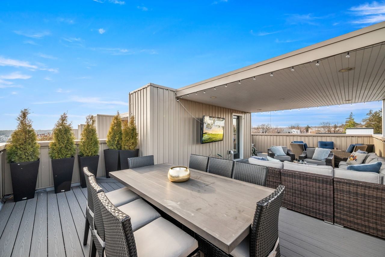 330 Wright St - Photo 3 of 20