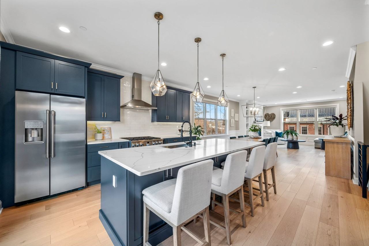 330 Wright St - Photo 6 of 20