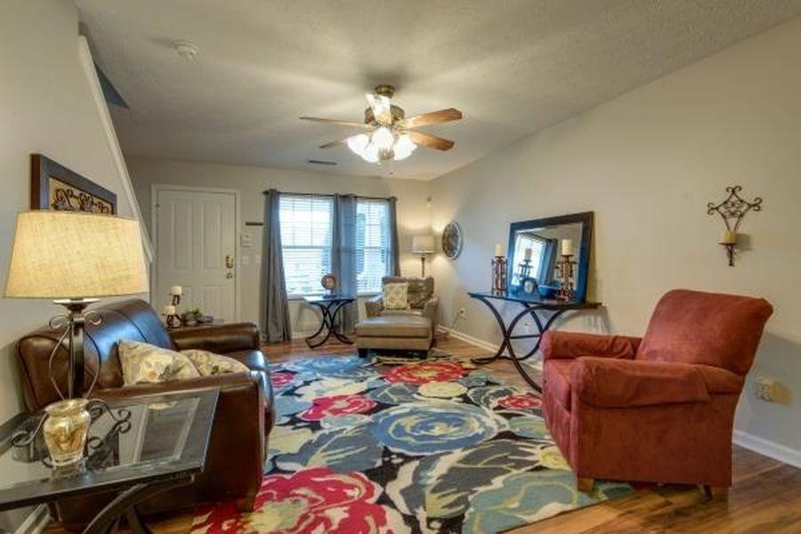 674 Flintlock Ct #674 - Photo 4 of 7