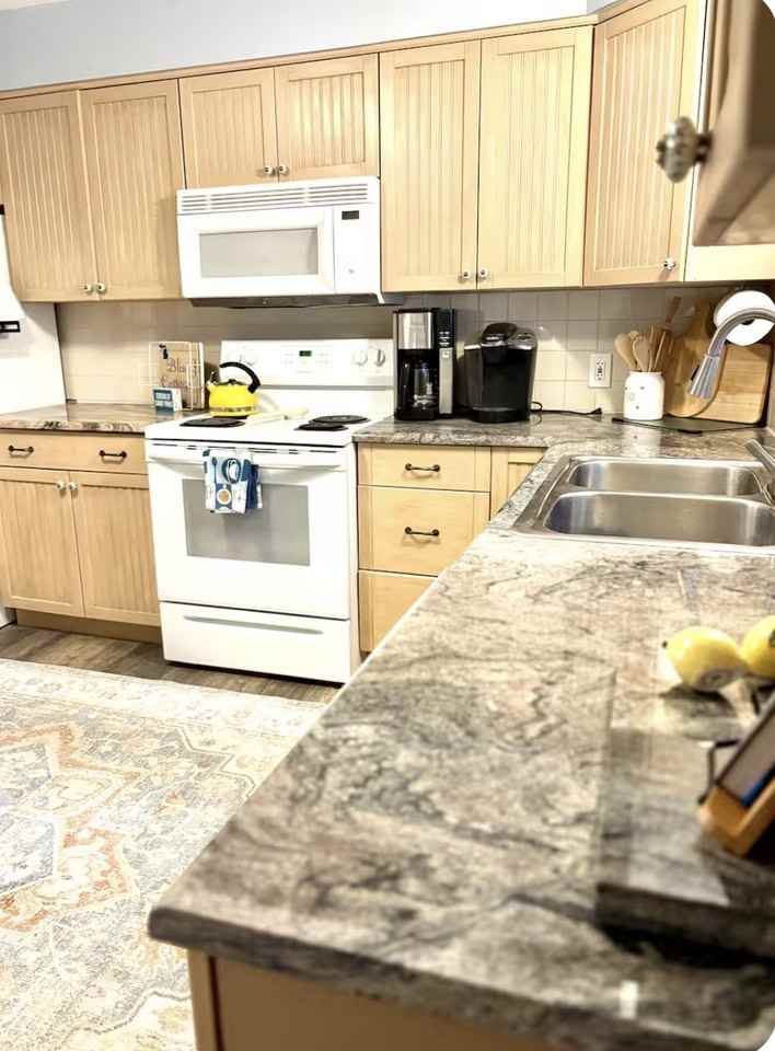 236 E Carpenter St #NA - Photo 6 of 14