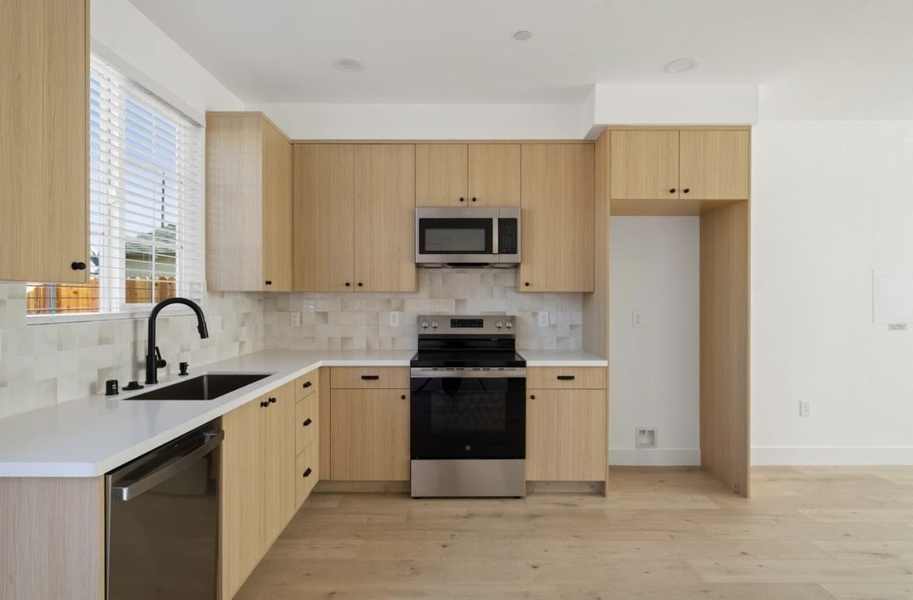 4040 Balsam St #4040 - Photo 2 of 11