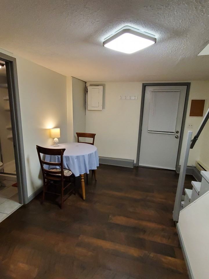 119 E Logan St #5 - Photo 5 of 18