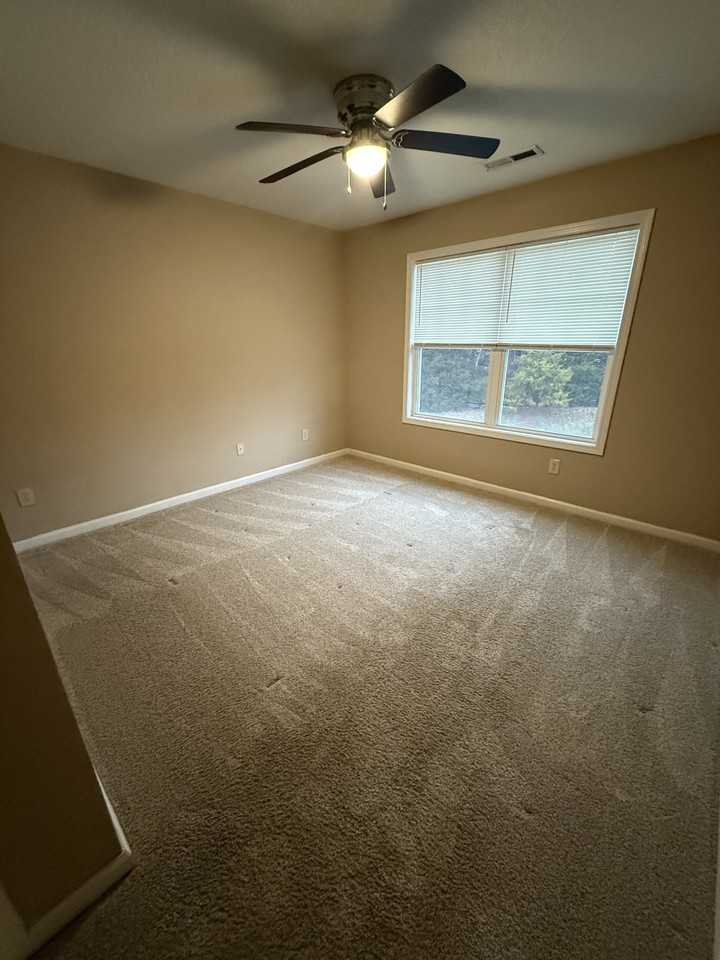 9907 Thunderbolt Way #NA - Photo 7 of 24