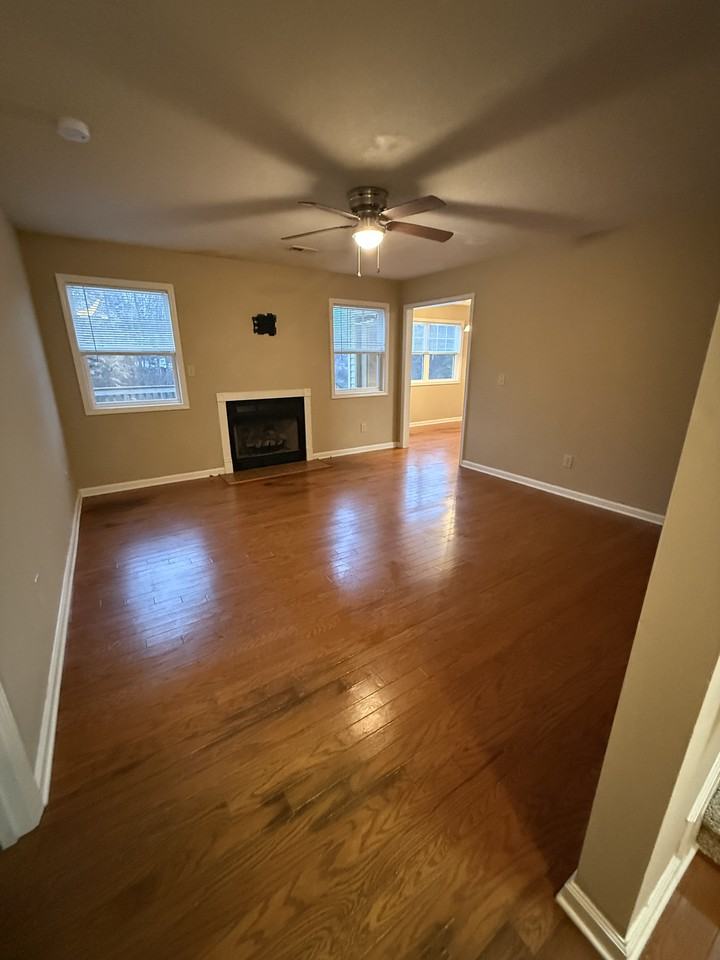 9907 Thunderbolt Way #NA - Photo 5 of 24