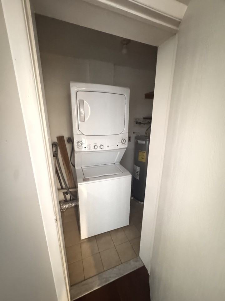 6409 Granton Ave #1D - Photo 5 of 14