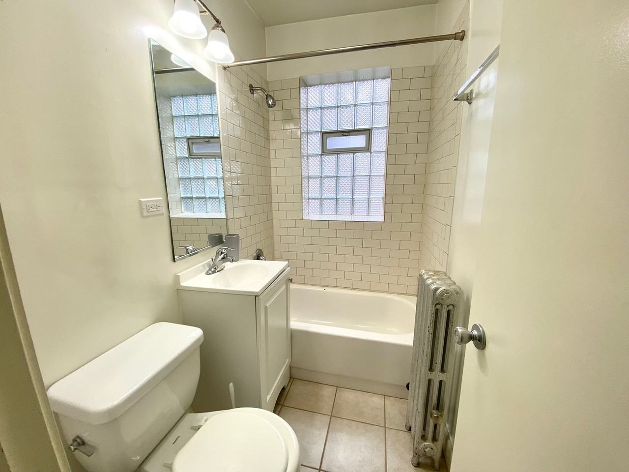 4031 Kenmore - Photo 4 of 7