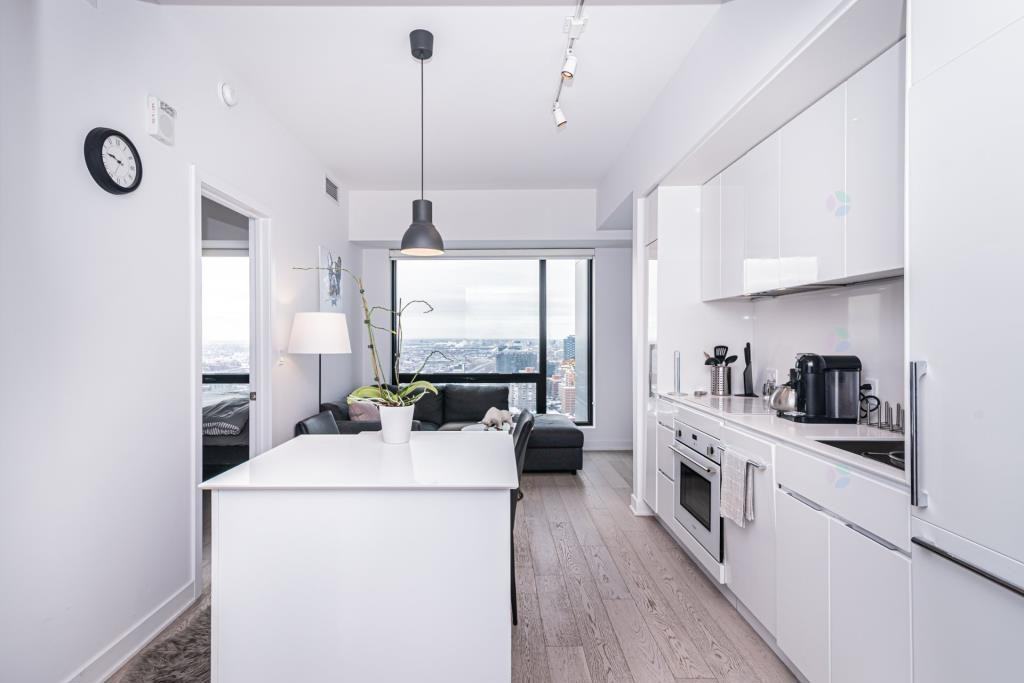 1288 Avenue des Canadiens-de-Montréal - Photo 6 of 21