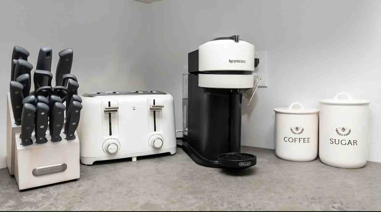 135 Hexam Street - Photo 6 of 12