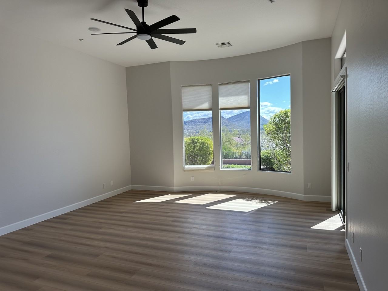 42107 N Mountain Cove Dr #NA - Photo 2 of 40