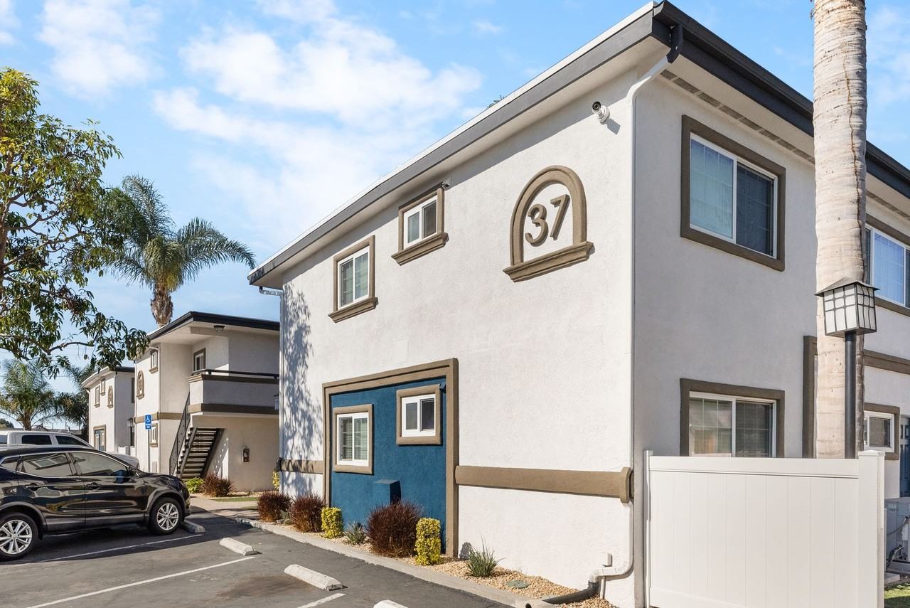 Pointe Pacific Apartment Homes - Photo 3 of 20