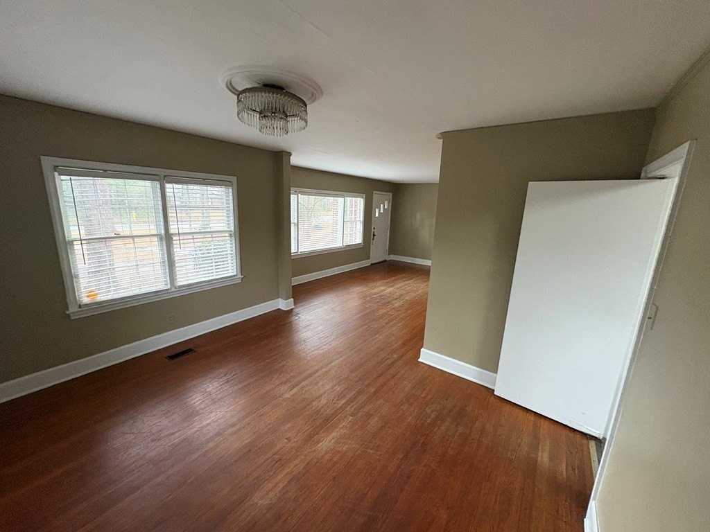 1008 W 4th Ave - Photo 3 of 19