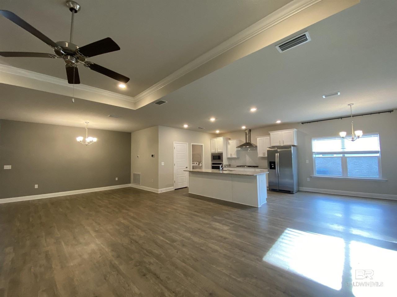 9102 Diamante Blvd - Photo 5 of 23