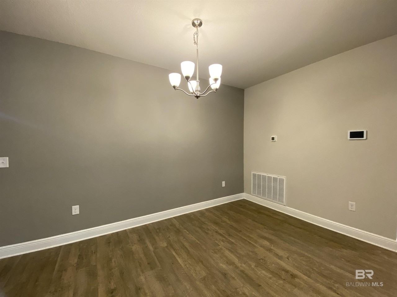 9102 Diamante Blvd - Photo 6 of 23