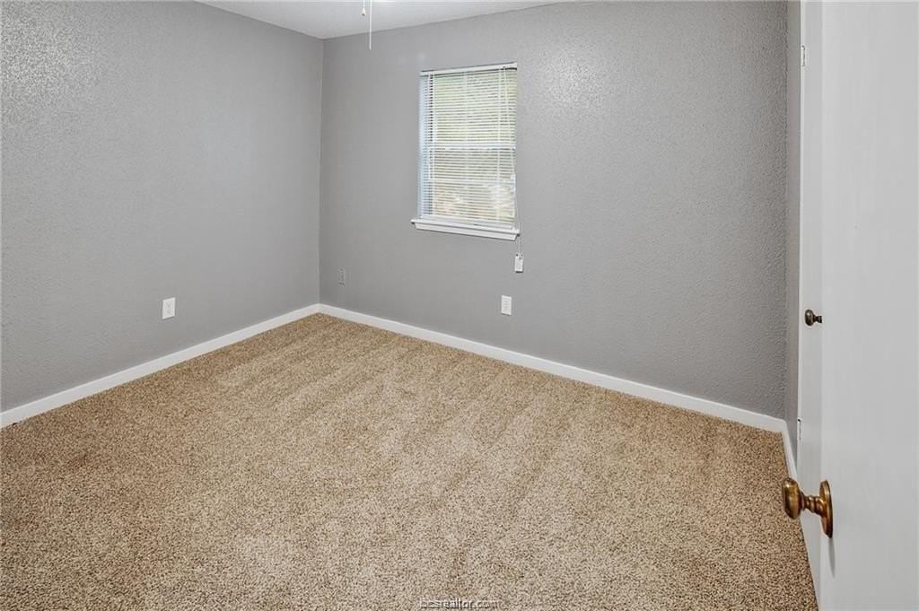 1601 Brentwood Dr #A - Photo 5 of 20