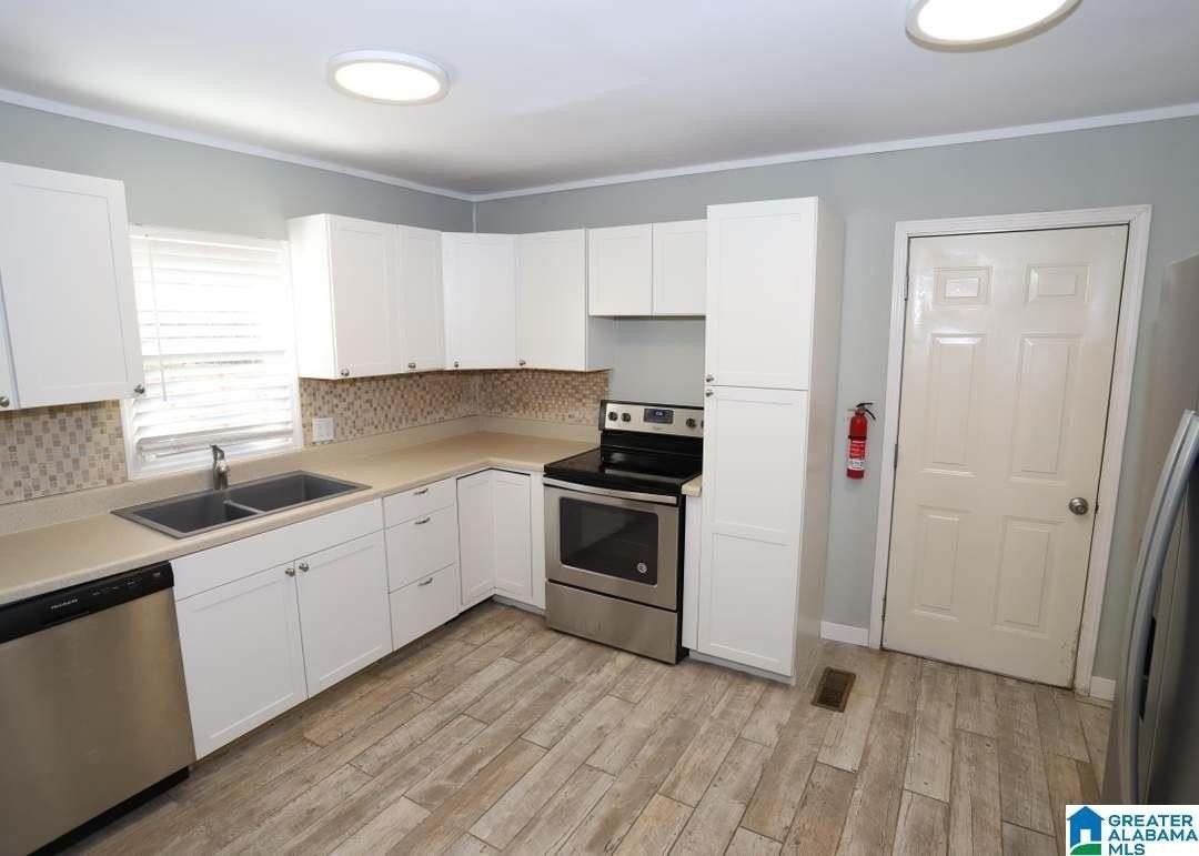 196 Sunset Dr - Photo 2 of 5