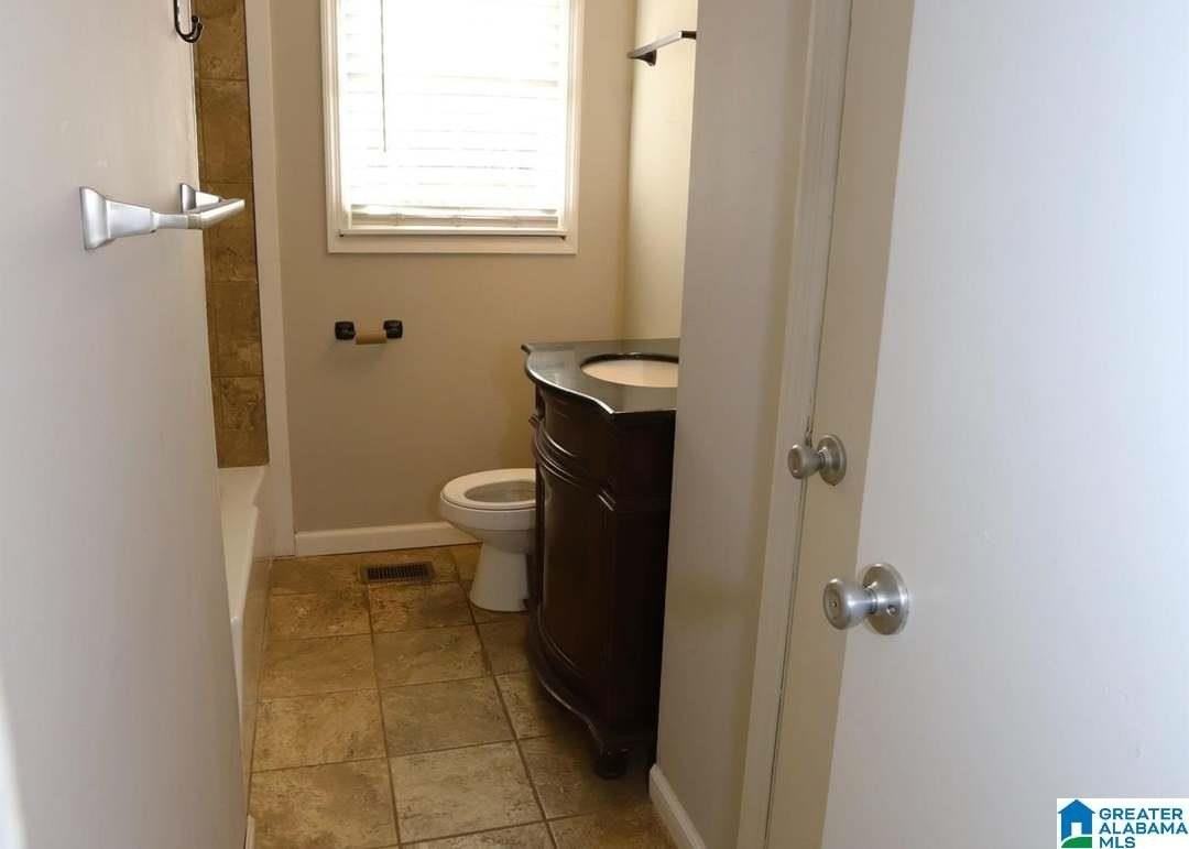 196 Sunset Dr - Photo 3 of 5