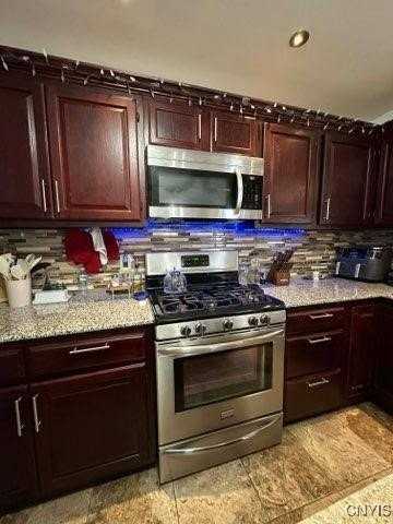 80 Denton Ave - Photo 4 of 24