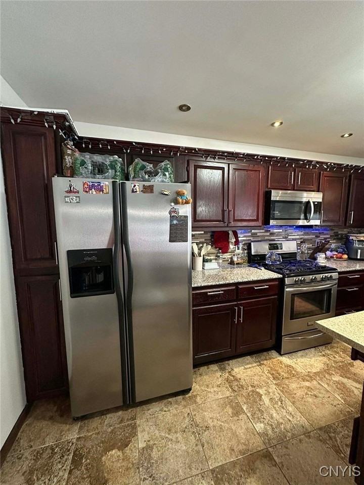 80 Denton Ave - Photo 6 of 24