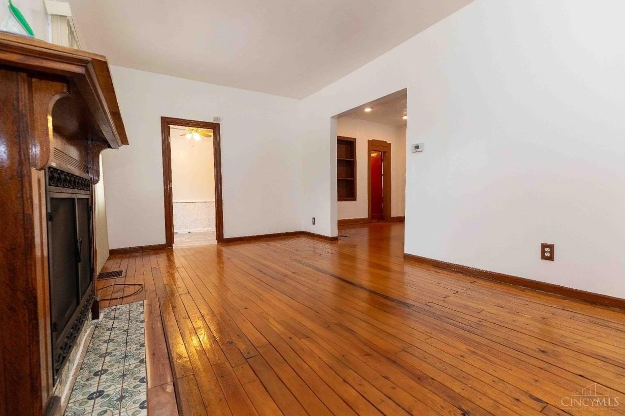 27 Parkwood Pl - Photo 2 of 17