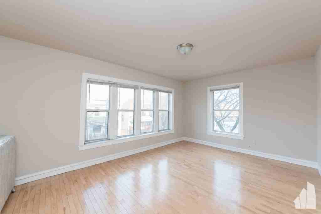 5662 N Ridge Ave #68-1N - Photo 3 of 12