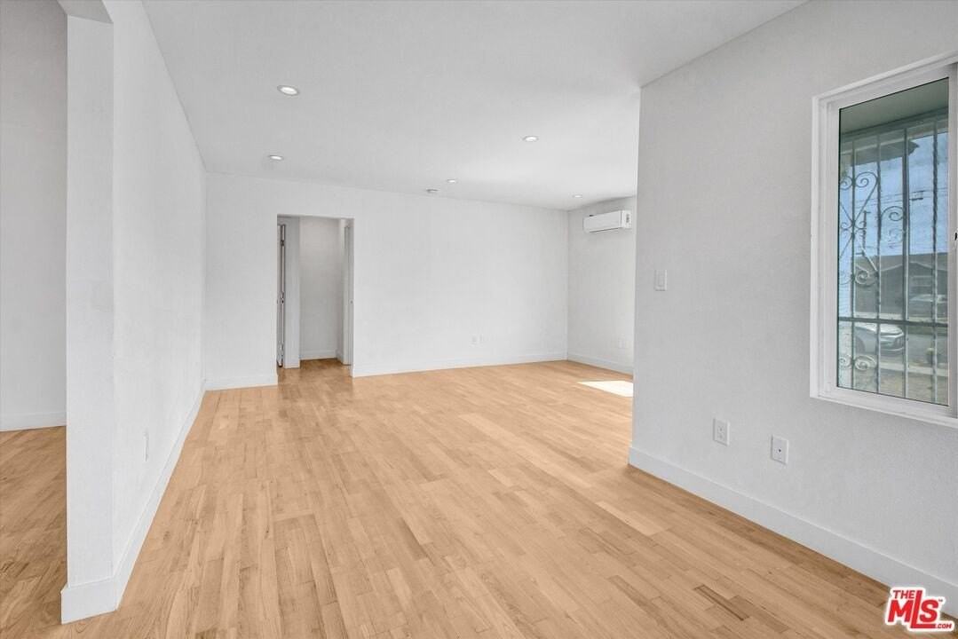 21431 Moneta Ave - Photo 4 of 13