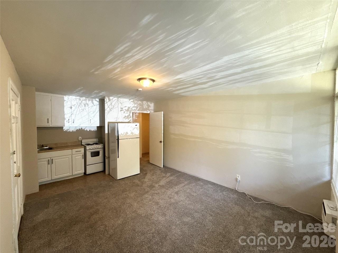 2126 E 7th St Apt 107 #107 - Photo 3 of 7