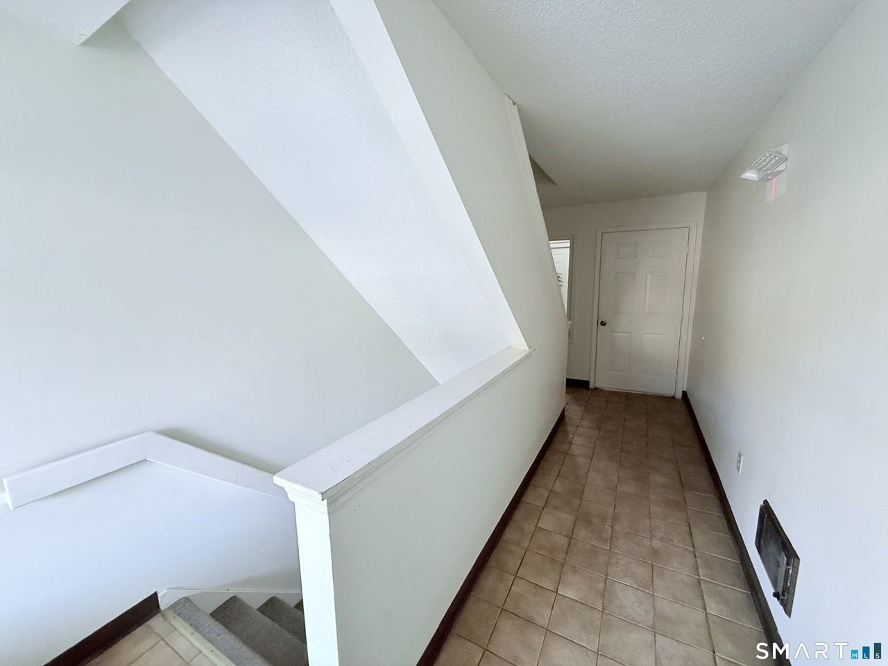 365 Mather St Apt 92 #92 - Photo 4 of 27