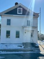 featured image of 34 Bulkeley Pl