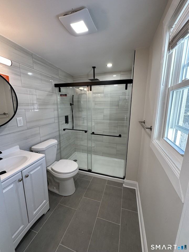 34 Bulkeley Pl - Photo 3 of 16