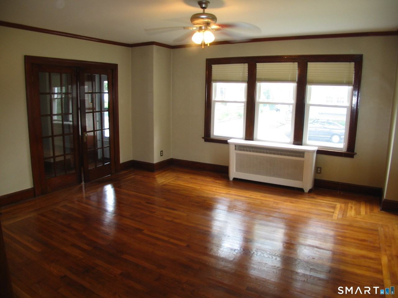 75 Parker Pl - Photo 3 of 4