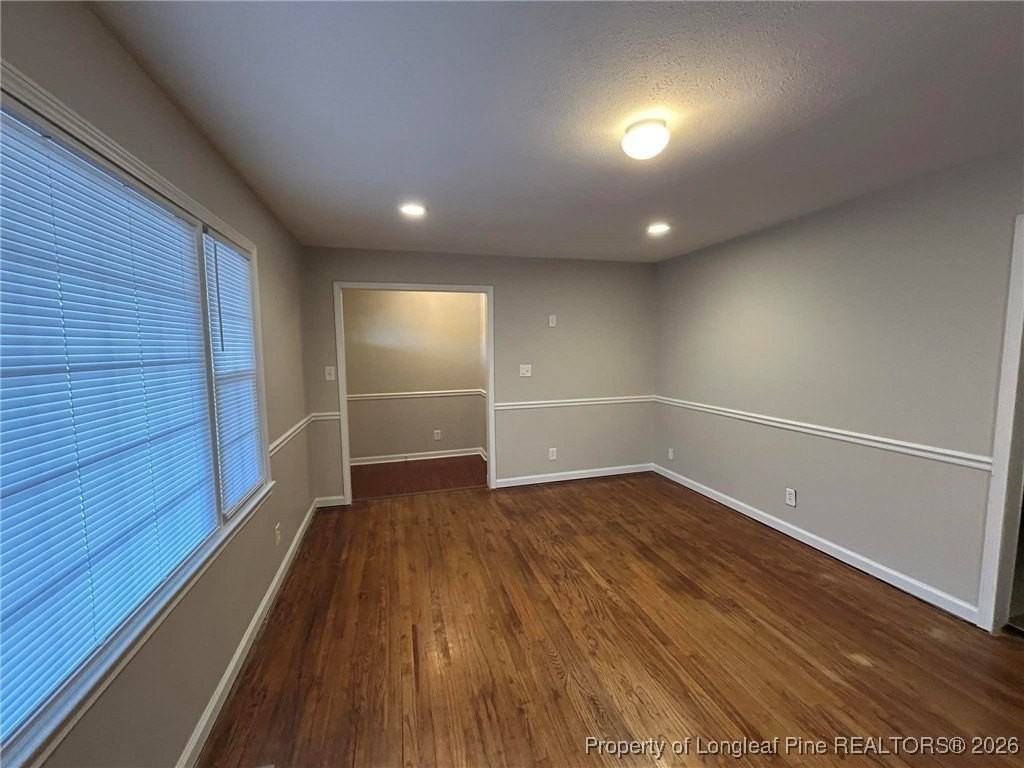 143 Ingleside Dr - Photo 2 of 16