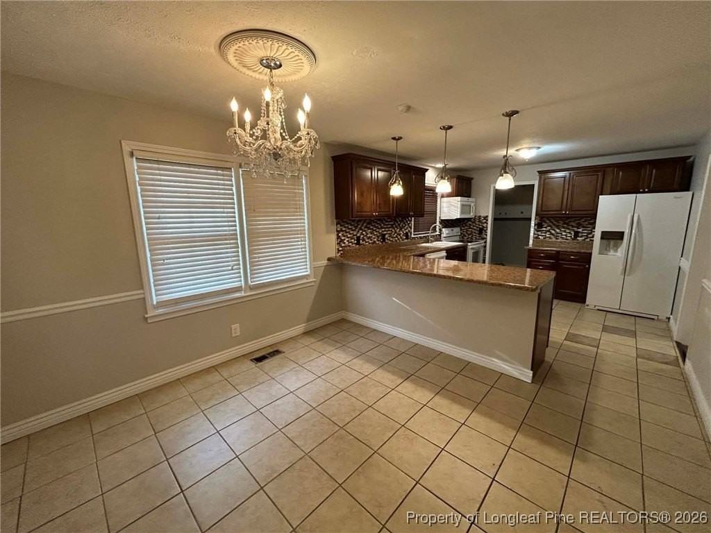 143 Ingleside Dr - Photo 4 of 16