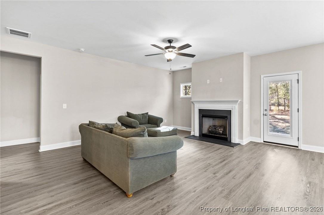 5818 James Allen Ln - Photo 7 of 38