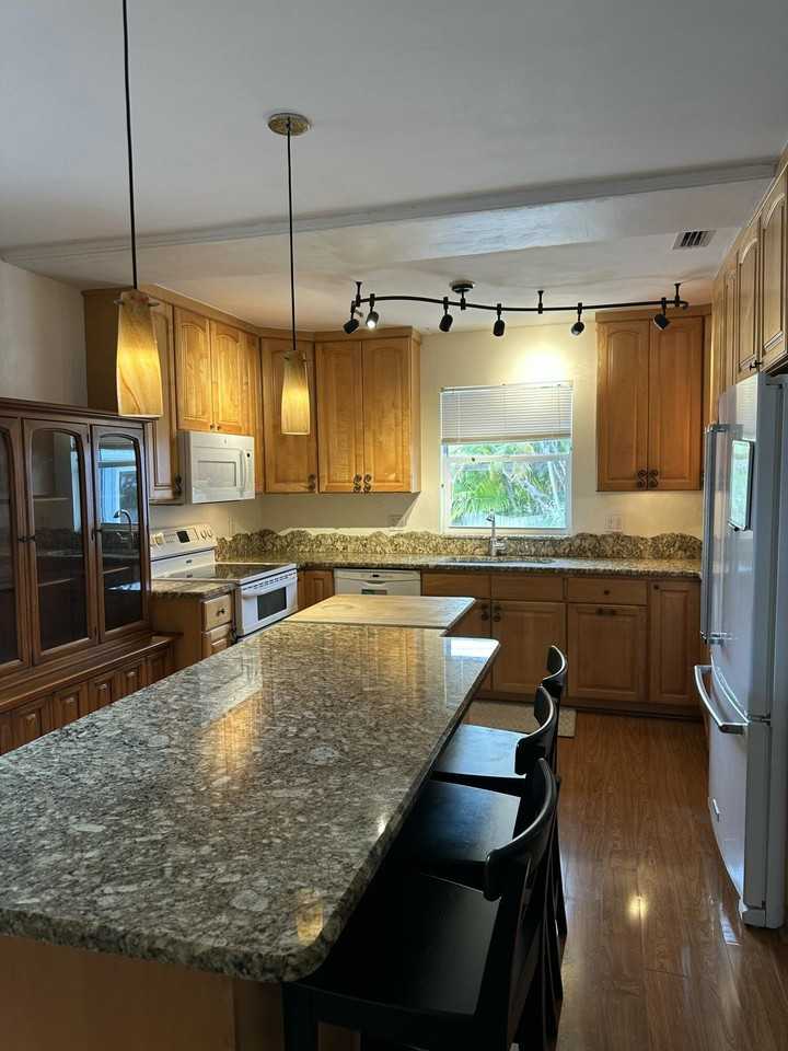 308 2nd Ter - Photo 2 of 7