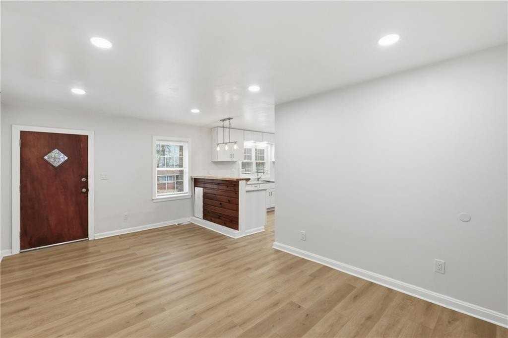 2281 Polar Rock Ave Sw - Photo 4 of 20