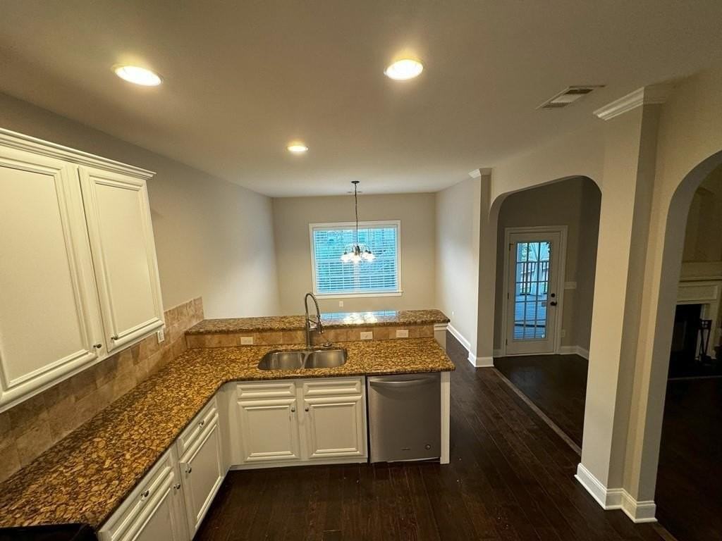 4785 Prather Farm Cir - Photo 4 of 48