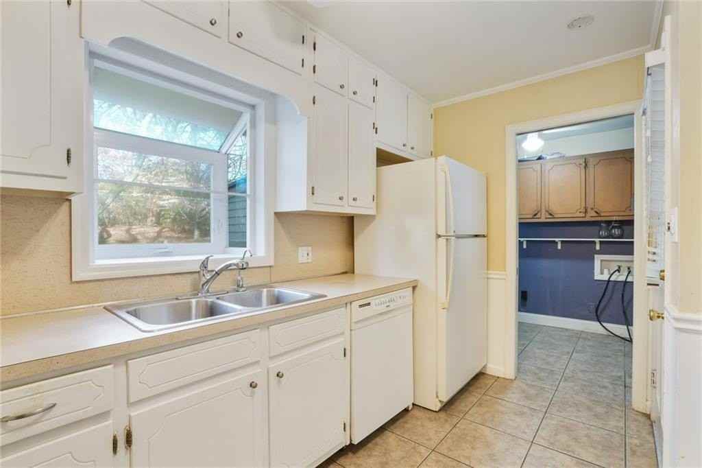 2476 Woodside Way - Photo 7 of 25