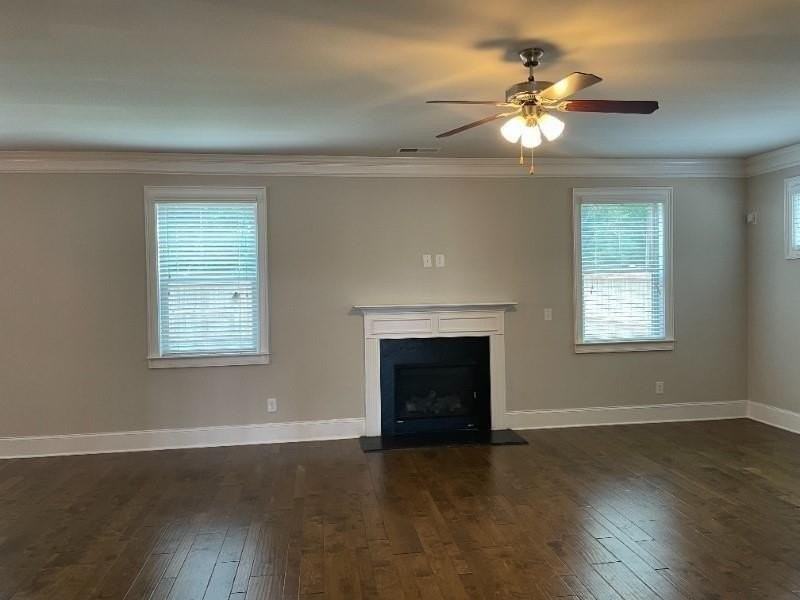 1011 Virginia Oak Ln - Photo 2 of 12