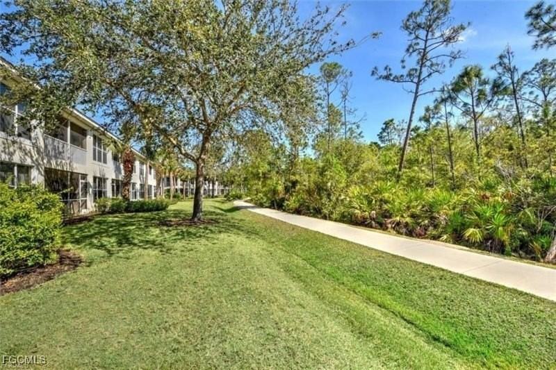 9639 Hemingway Ln Apt 3505 #3505 - Photo 4 of 26